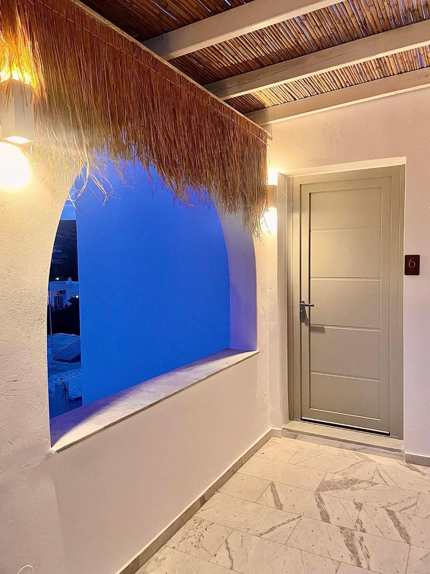 Athina Rooms - Lounge Apartments Páros Eksteriør billede