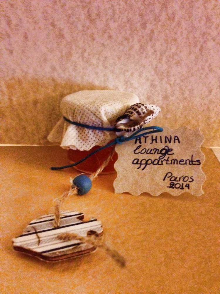 Athina Rooms - Lounge Apartments Páros Eksteriør billede